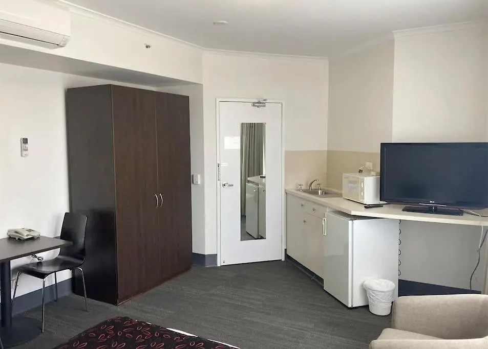 Omah Adelaide Apartment